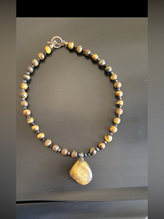 Jewelry - Handcrafted Tiger's Eye Beaded Necklace - Brown and Gold